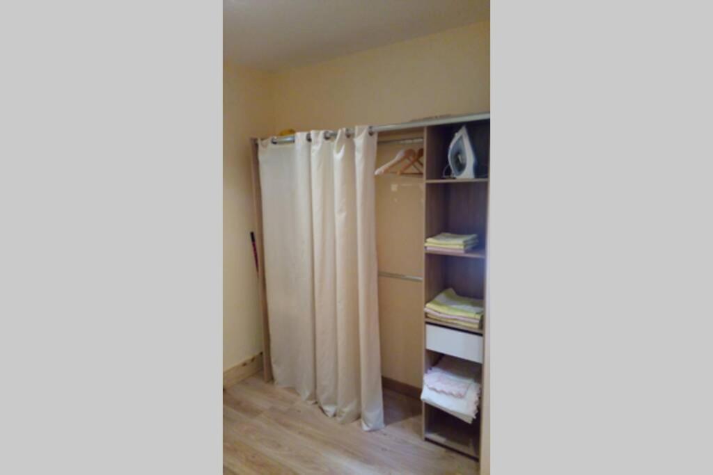 דירות Geu Duplex At The Foothills Of The Pyrenees מראה חיצוני תמונה